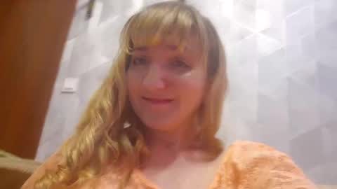 Snapshot of estrellawalters chatting on October 7, 2025, 9:28 am estrellawalters online show from October 7, 2025, 9:28 am