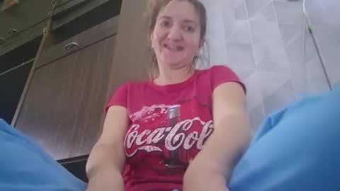 Snapshot of estrellawalters chatting on December 15, 2025, 8:18 am estrellawalters online show from December 15, 2025, 8:18 am