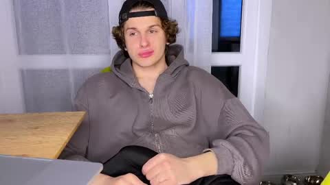 Alex online show from April 28, 2026, 6:02 pm
