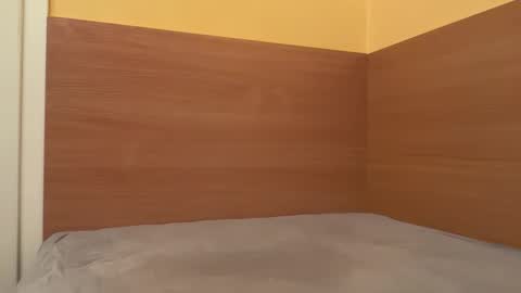 Snapshot of etat_on chatting on October 7, 2025, 11:13 pm Tom online show from October 7, 2025, 11:13 pm