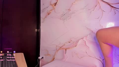 Snapshot of eterea_blow chatting on September 17, 2025, 2:35 am Eterea online show from September 17, 2025, 2:35 am