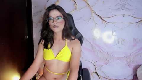 Snapshot of eterea_blow chatting on September 27, 2025, 3:55 am Eterea online show from September 27, 2025, 3:55 am