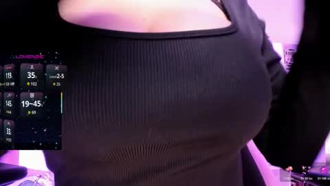 eternalmuse online show from November 12, 2025, 9:10 am