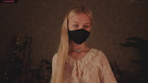 Snapshot of eternalophelia chatting on March 31, 2026, 1:07 am Sophia online show from March 31, 2026, 1:07 am