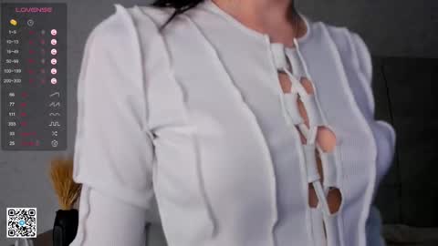 Dana today my first day online show from March 9, 2025, 4:33 pm