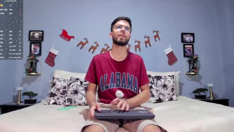 Snapshot of ethan_adam chatting on December 4, 2024, 1:47 am ADAM TAYLOR ETHAN CAMBAL INDEPENDENT MODELS online show from December 4, 2024, 1:47 am