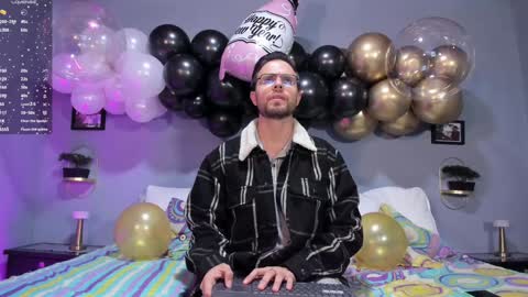 Snapshot of ethan_adam chatting on December 31, 2024, 12:00 am ADAM TAYLOR ETHAN CAMBAL INDEPENDENT MODELS online show from December 31, 2024, 12:00 am