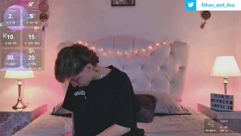 Snapshot of ethan_and_ava chatting on September 20, 2025, 1:23 pm ethan and ava online show from September 20, 2025, 1:23 pm