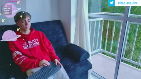 Snapshot of ethan_and_ava chatting on October 19, 2025, 1:01 pm ethan and ava online show from October 19, 2025, 1:01 pm