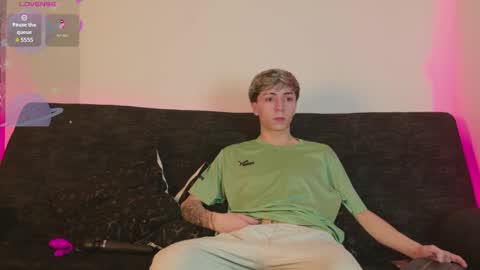 ethan and ava online show from June 4, 2026, 2:39 am