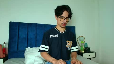 Snapshot of ethan_briggs chatting on December 14, 2025, 3:34 am ethan online show from December 14, 2025, 3:34 am