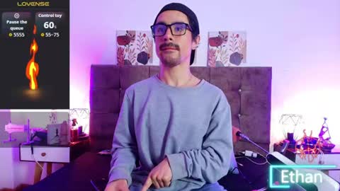 Snapshot of ethan_briggs chatting on June 20, 2026, 3:20 am ethan online show from June 20, 2026, 3:20 am
