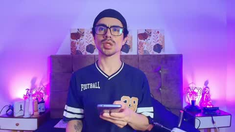 ethan  online show from July 12, 2026, 3:52 am
