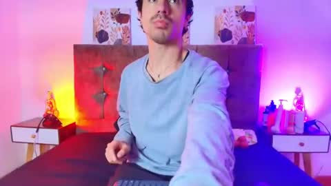 ethan  online show from August 3, 2026, 3:27 am