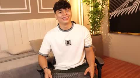 ethan_occonor online show from November 4, 2025, 11:31 am