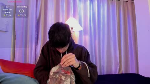 Snapshot of ethan_qop chatting on May 9, 2026, 11:15 am Ethan online show from May 9, 2026, 11:15 am