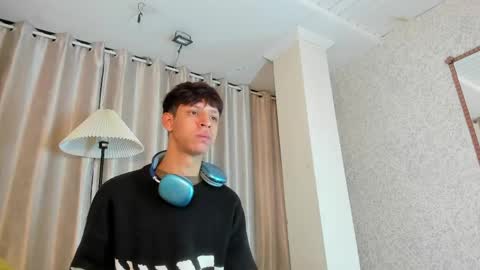 Snapshot of ethan_qop chatting on June 8, 2026, 11:32 am Ethan online show from June 8, 2026, 11:32 am