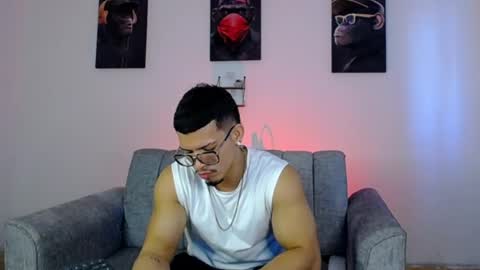 Snapshot of ethan_rodgers01 chatting on July 15, 2026, 2:33 pm ethan_rodgers01 online show from July 15, 2026, 2:33 pm