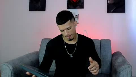 Snapshot of ethan_rodgers01 chatting on July 17, 2026, 6:35 pm ethan_rodgers01 online show from July 17, 2026, 6:35 pm