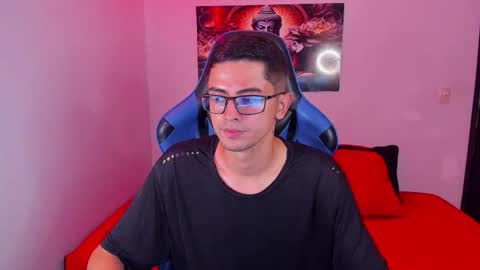 Snapshot of ethan_sai01 chatting on November 12, 2025, 6:58 am ETHAN SAI online show from November 12, 2025, 6:58 am