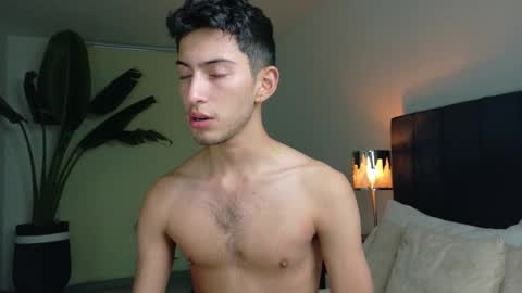 Snapshot of ethan_skiny_ chatting on November 4, 2025, 5:50 am Joan online show from November 4, 2025, 5:50 am