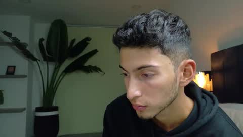 Snapshot of ethan_skiny_ chatting on December 3, 2025, 1:46 am Joan online show from December 3, 2025, 1:46 am