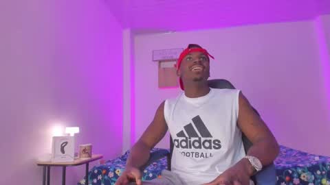 ethan travis online show from October 6, 2025, 8:17 pm