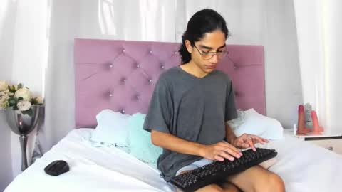 ethanblackwoodd online show from October 25, 2025, 8:58 pm