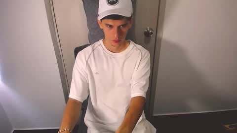 EthanColeeman online show from February 2, 2026, 3:22 pm