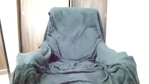 ethangreey1 online show from December 5, 2024, 8:33 pm