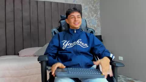 ethanlowell online show from September 18, 2025, 5:20 am