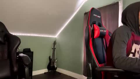 Snapshot of ethanvsvioletxxx chatting on February 8, 2026, 2:53 pm ethanvsvioletxxx online show from February 8, 2026, 2:53 pm