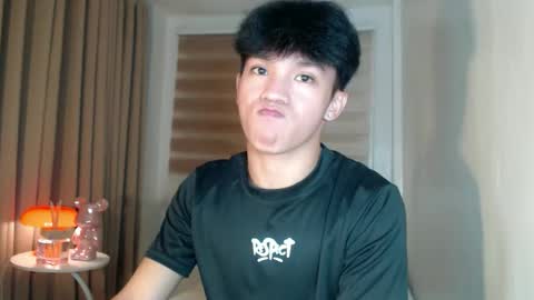 Snapshot of etherealboytoy4hire chatting on May 9, 2026, 3:06 pm Rey online show from May 9, 2026, 3:06 pm