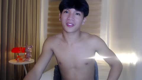 Snapshot of etherealboytoy4hire chatting on June 17, 2026, 1:34 pm Rey online show from June 17, 2026, 1:34 pm