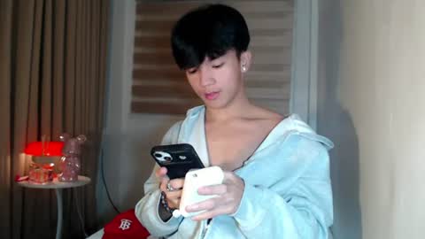 Snapshot of etherealboytoy4hire chatting on June 26, 2026, 5:17 pm Rey online show from June 26, 2026, 5:17 pm