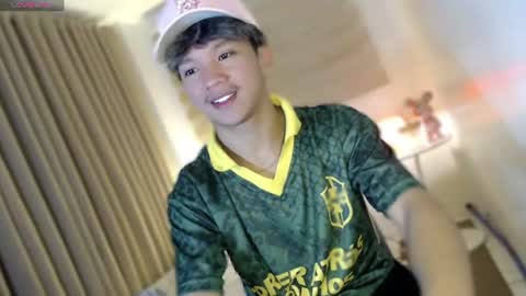 Snapshot of etherealboytoy4hire chatting on August 8, 2026, 5:31 am Rey online show from August 8, 2026, 5:31 am