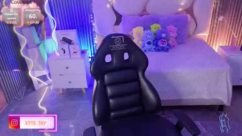 ette online show from February 5, 2026, 3:22 am