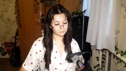 Snapshot of eugeniecarrubba chatting on May 30, 2026, 3:20 pm Lily 1st day online show from May 30, 2026, 3:20 pm