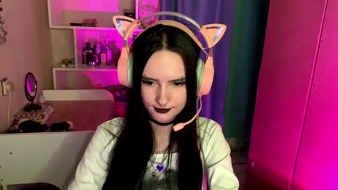 Snapshot of eunabiddlecome chatting on May 7, 2026, 7:36 am Kate online show from May 7, 2026, 7:36 am