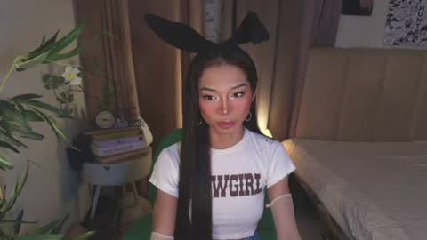 Snapshot of euphoric_goddess chatting on June 22, 2026, 1:18 am euphoric_goddess online show from June 22, 2026, 1:18 am