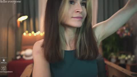 Snapshot of euphoriiiaa chatting on December 22, 2024, 11:33 am Mira online show from December 22, 2024, 11:33 am