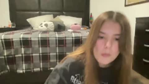 Snapshot of eva8raun chatting on June 23, 2026, 7:06 am eva8raun online show from June 23, 2026, 7:06 am