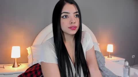 EVA  online show from February 20, 2025, 5:40 pm