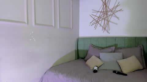 Snapshot of eva_boston chatting on September 17, 2025, 1:51 am Eva online show from September 17, 2025, 1:51 am