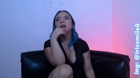 Snapshot of eva_brooks1 chatting on February 19, 2025, 7:17 am Iris Smile independent model online show from February 19, 2025, 7:17 am