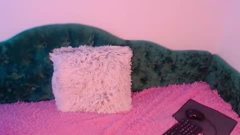 Snapshot of eva_crazy_ chatting on February 5, 2026, 2:54 pm Eva online show from February 5, 2026, 2:54 pm