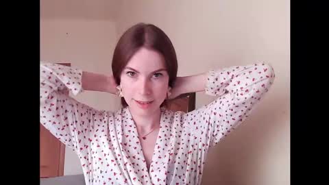 Snapshot of eva_cutesmile chatting on September 26, 2025, 1:59 pm Eva online show from September 26, 2025, 1:59 pm