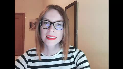 Snapshot of eva_cutesmile chatting on April 9, 2026, 6:46 pm Eva online show from April 9, 2026, 6:46 pm