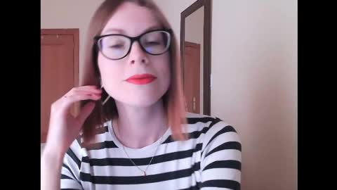Snapshot of eva_cutesmile chatting on May 7, 2026, 6:13 pm Eva online show from May 7, 2026, 6:13 pm