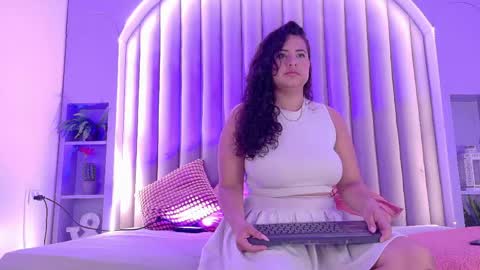 Snapshot of eva_daemon chatting on May 29, 2026, 12:25 pm EVA DAEMON online show from May 29, 2026, 12:25 pm